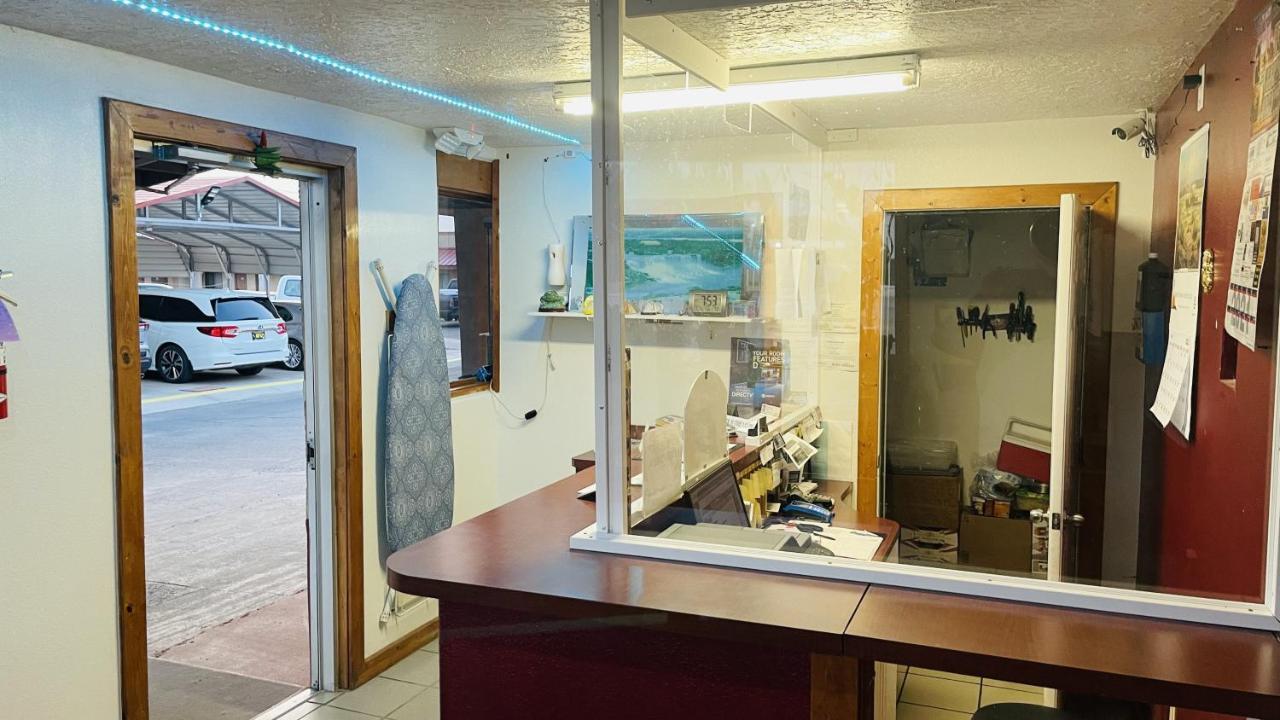Sands Motel Portales Екстер'єр фото